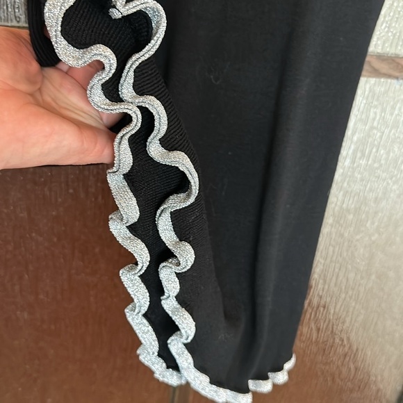 See By Chloe’ Ruffle hem dress size Large. - Picture 6 of 9